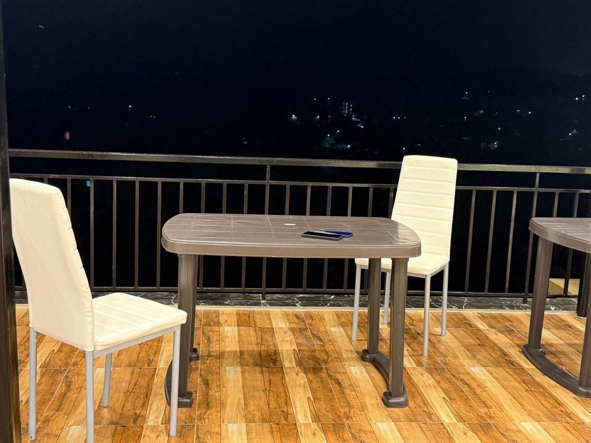 Elite Residency Lodge
